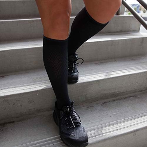 Copper Fit Energy Unisex Easy-On/Easy-Off Knee High  Socks - Image 4
